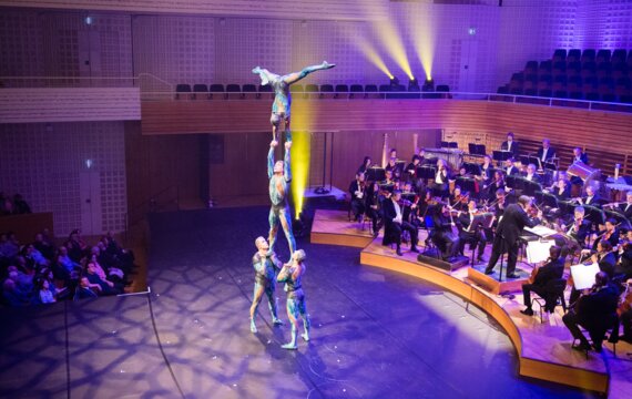Atlantis Acrobatic Group: Meister der Körperbeherrschung und Balance