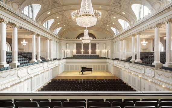 Der grosse Konzertsaal des Casino Bern