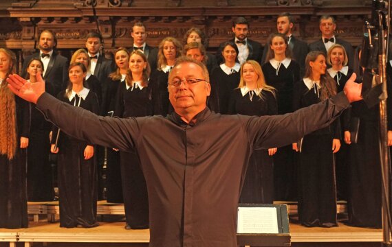 Nikolay Azarov: Chorleiter Moskauer Kathedralchor
