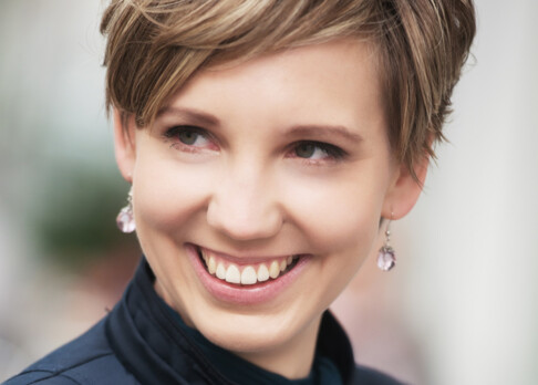 Ulrike Malotta, Alt: Opernsängerin aus München