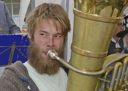 Stefan Huber ist Tubist bei LaBrassBanda