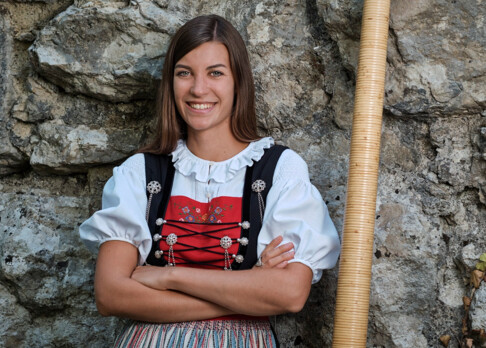 Lisa Stoll ist als die Swiss Lady am Alphorn: Konzerte 2020